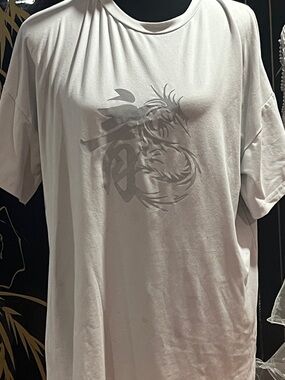 SHEIN White Short Sleeve Crewneck Tee with Subtle Gray Dragon Graphic